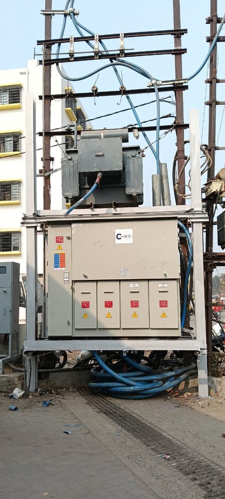 Distribution electrical substation switchgear