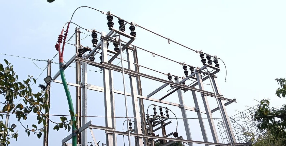 Distribution equipment installation